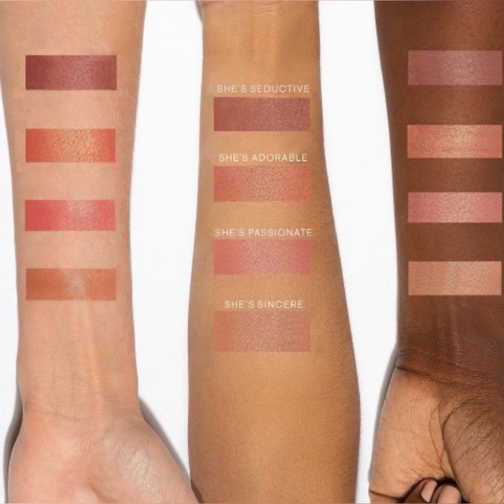 *DISCONTINUED*Patrick Ta Monochrome Moment Velvet Blush in Shade: She’s Adorable - Picture 2 of 14